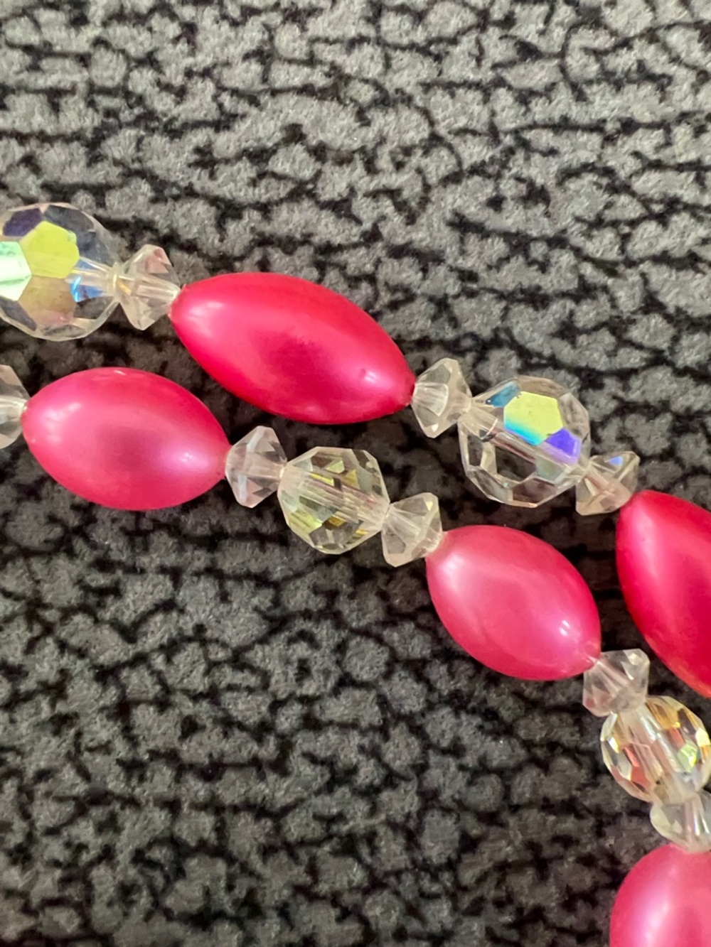 VINTAGE Fuchsia Pink Double-Strand Beaded Choker Necklace with Glass Crystals - Picture 3 of 7